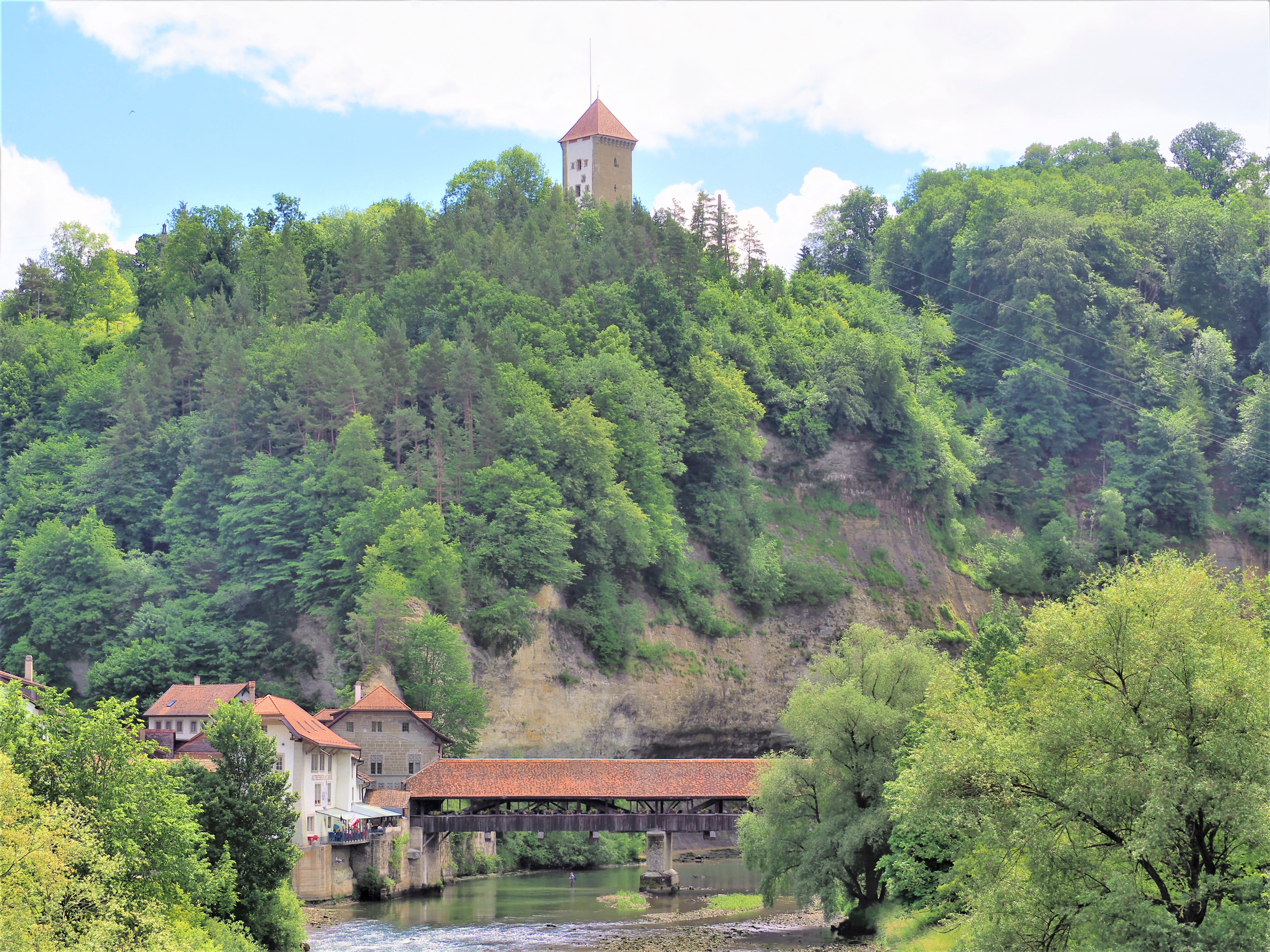 Fribourg Pont de Berne et porte