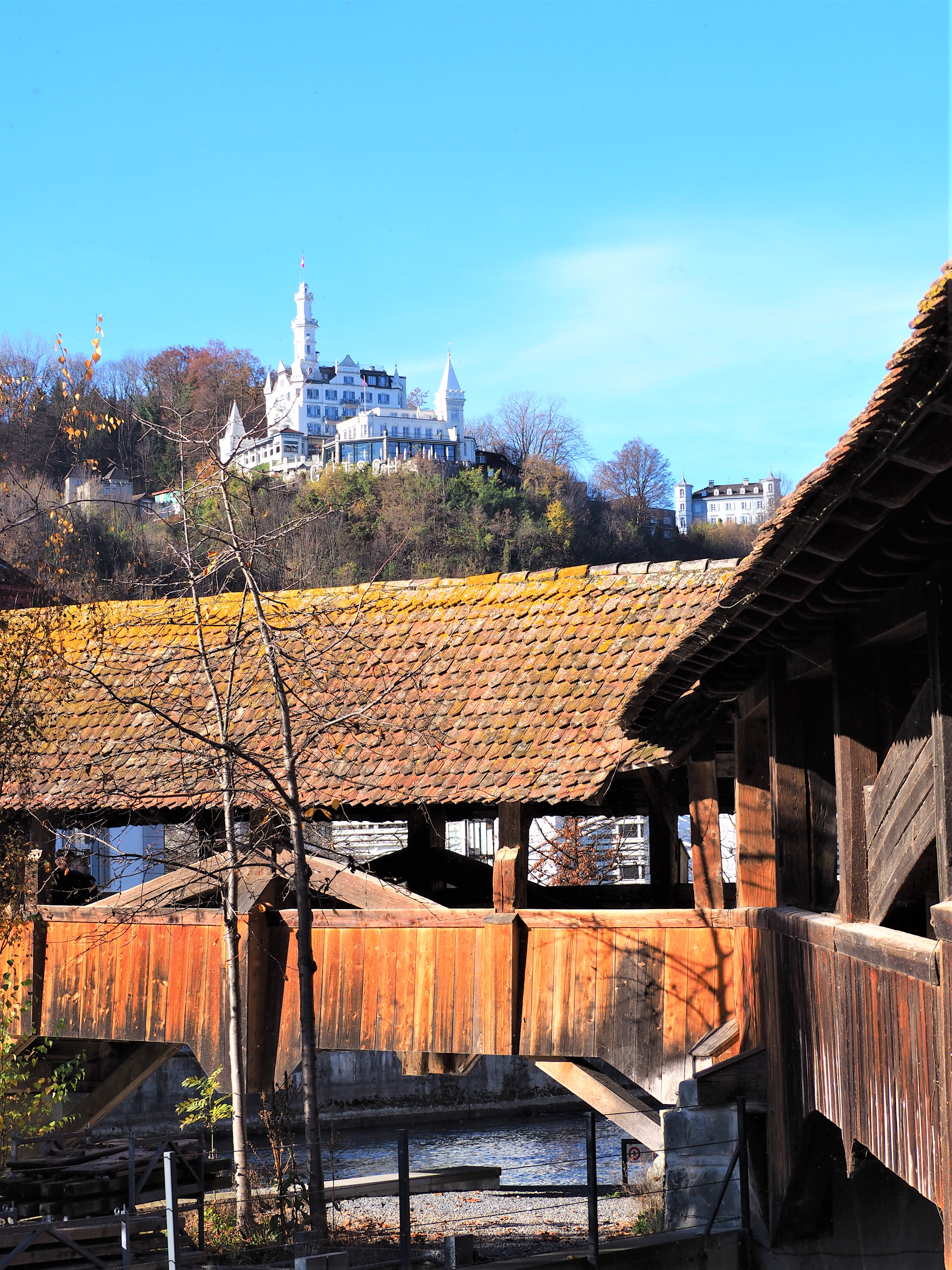 lucerne-pont-des-moulins-clioandco-blog-voyage-suisse PONT DES MOULINS