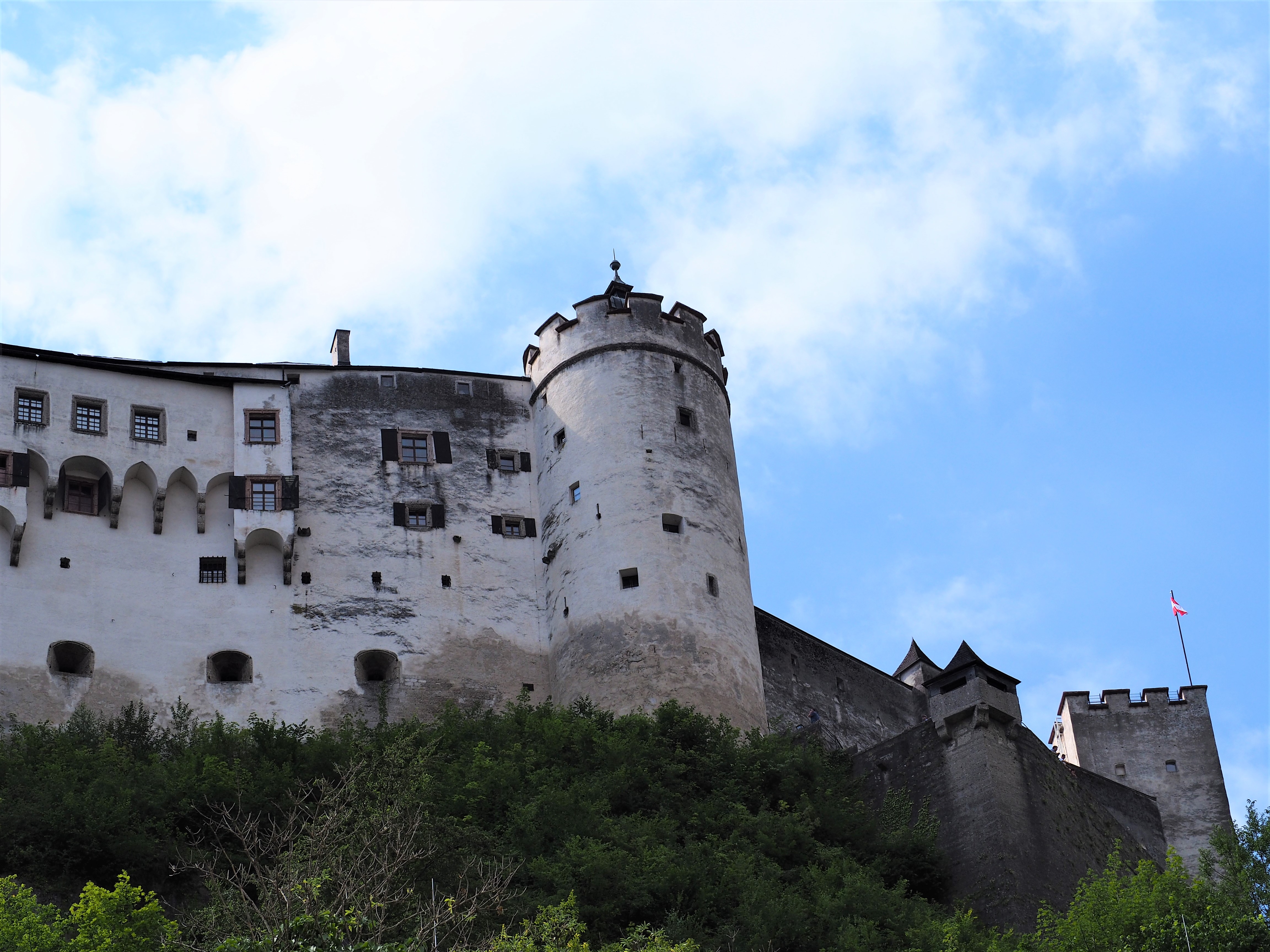 forteresse-de-hohensalzburg-salzbourg-autriche.jpg